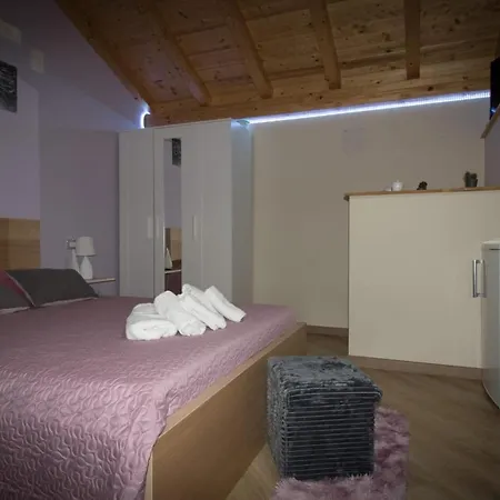 J&s Sicily Apartament