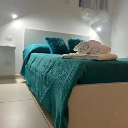 J&s Sicily Apartament *